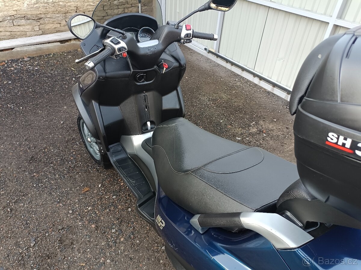 Piaggio mp3 125 Cz doklady v ceně - 19