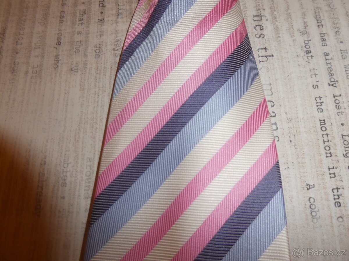 Kravaty a motýlek - 19