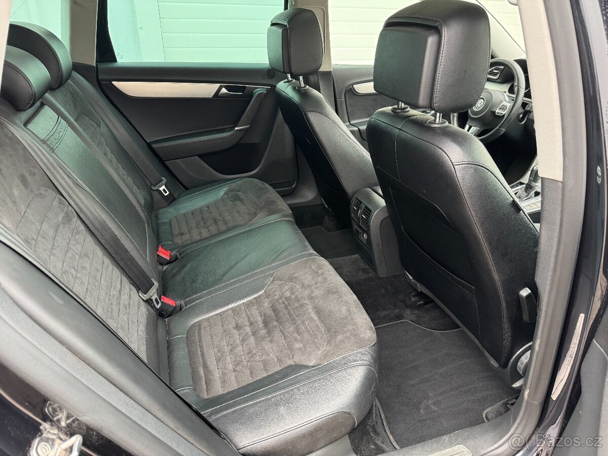 VW Passat B7 Variant 2.0 TDi DSG R-Line Xenony Alcantara - 19