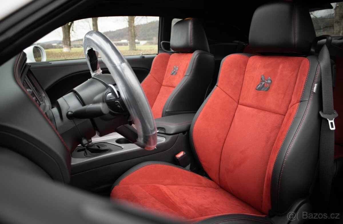 NOVÝ Dodge Challenger SRT 6.4 HEMI - 19
