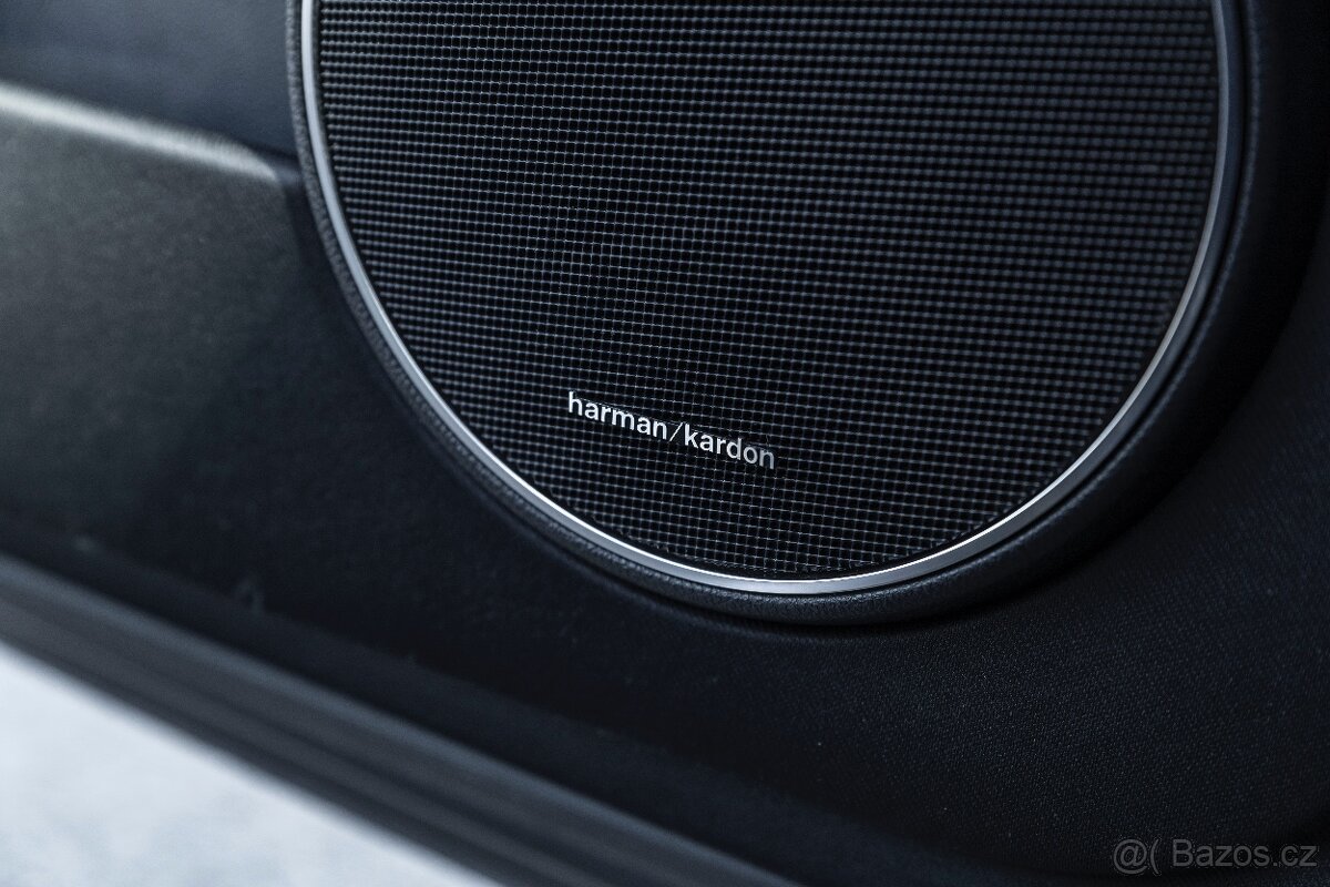 Mercedes-Benz C63 AMG - 19