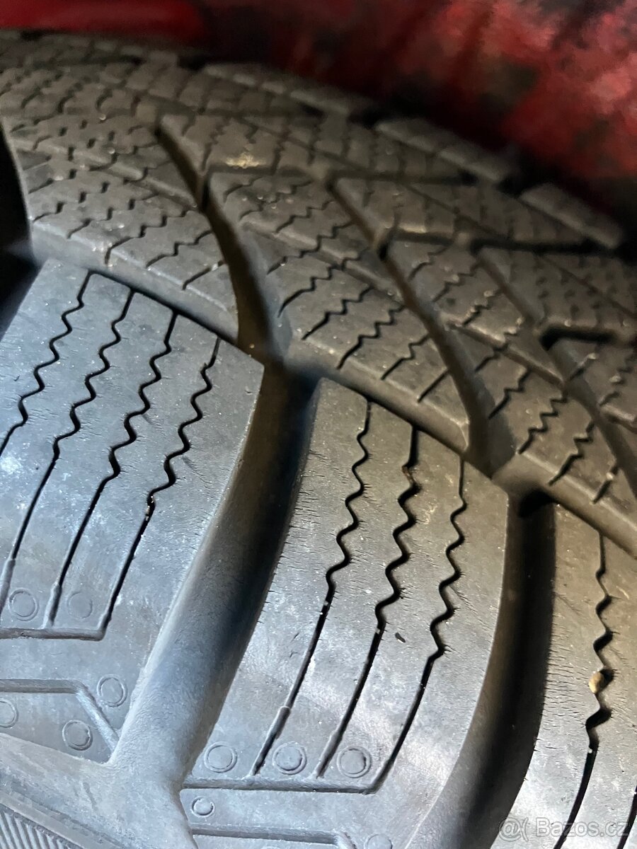 Daihatsu sirion 1.0 vvti 51kw - 19