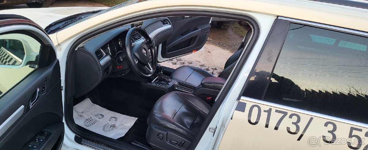 Škoda Superb combi 2.0tdi DSG facelift,Bíla barva - 19