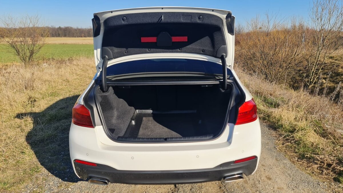Prodám - BMW 520d xDrive M-packet - 19