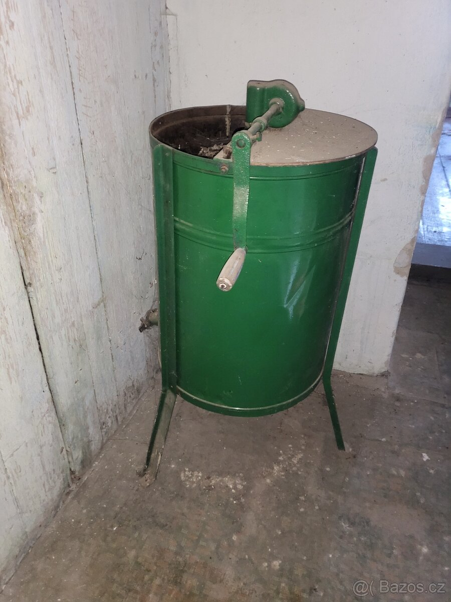 Mix - Stoly - Lednice - Skříně - Atd. - 19