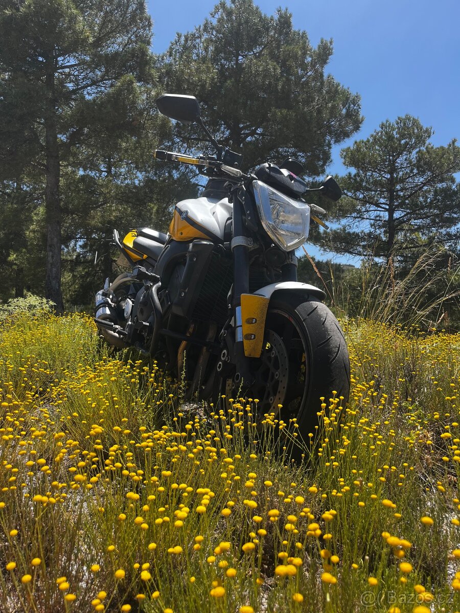 Yamaha FZ1n Laguna Seca - 19