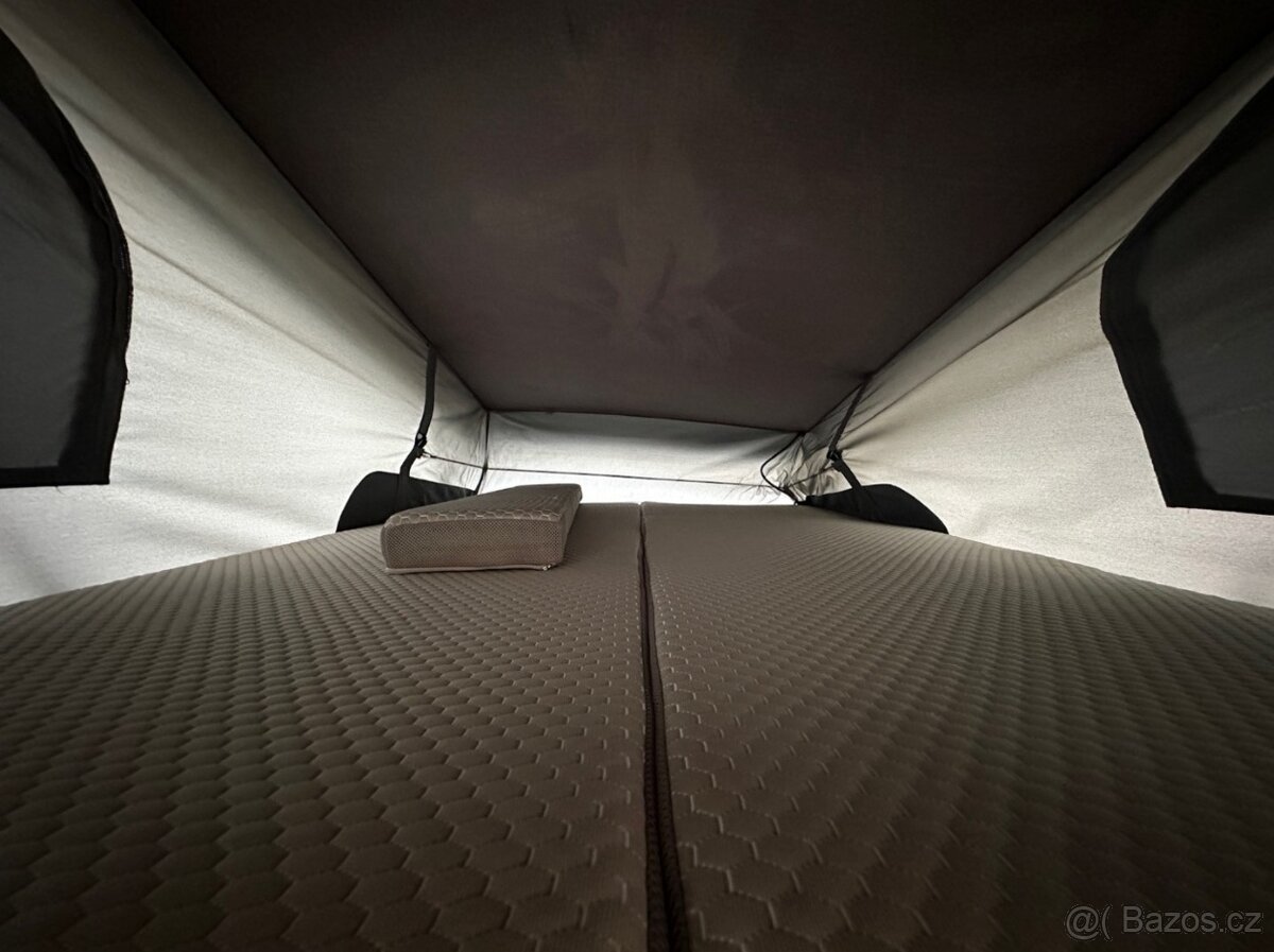 Forster 599 HB Zvedací střecha 2025 - 19