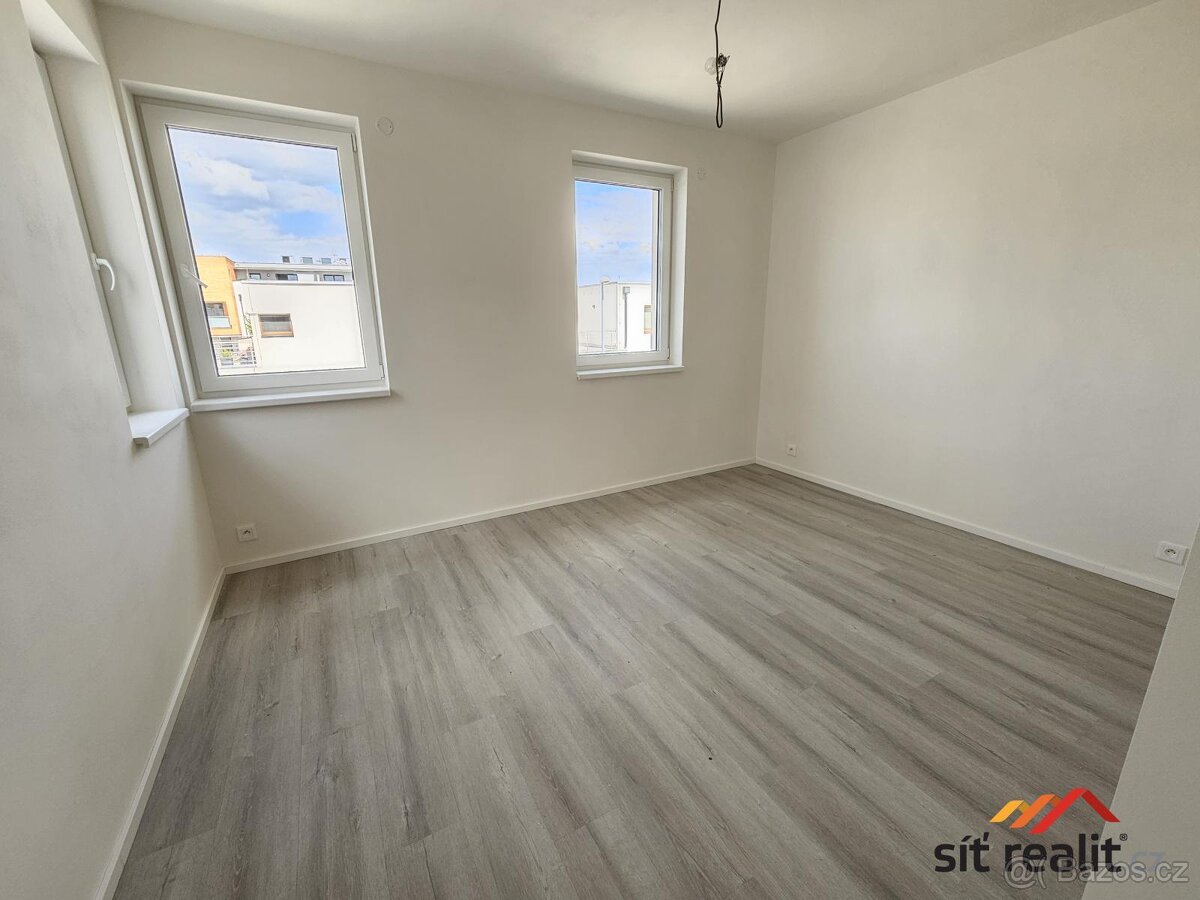 Prodej novostavby 3+kk, 105 m2, poz. 191 m2, Praha 9 - Jahod - 19