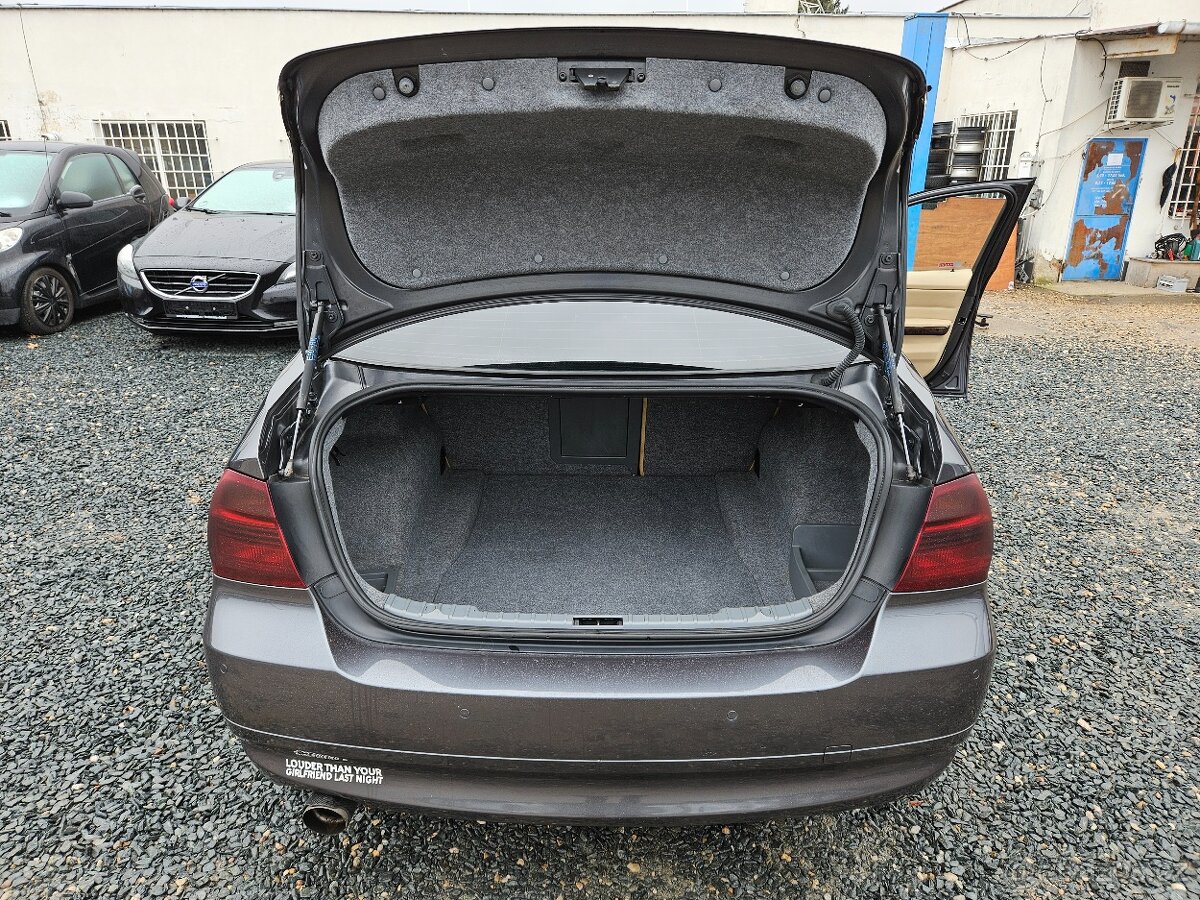BMW i330 190KW 2005 202TKM N52B30A - 19