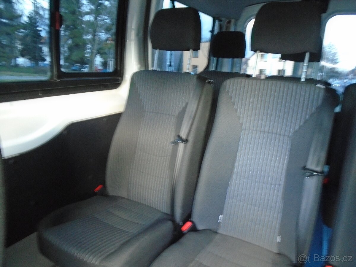 Ford Transit 2.2 TDCi 9 míst BUS L2H2 - 19