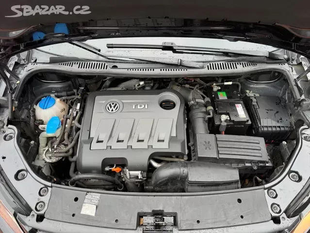 VW Touran 2.0 TDI 103kW,Highline,7.Míst,1.Majitel,Webasto. - 19