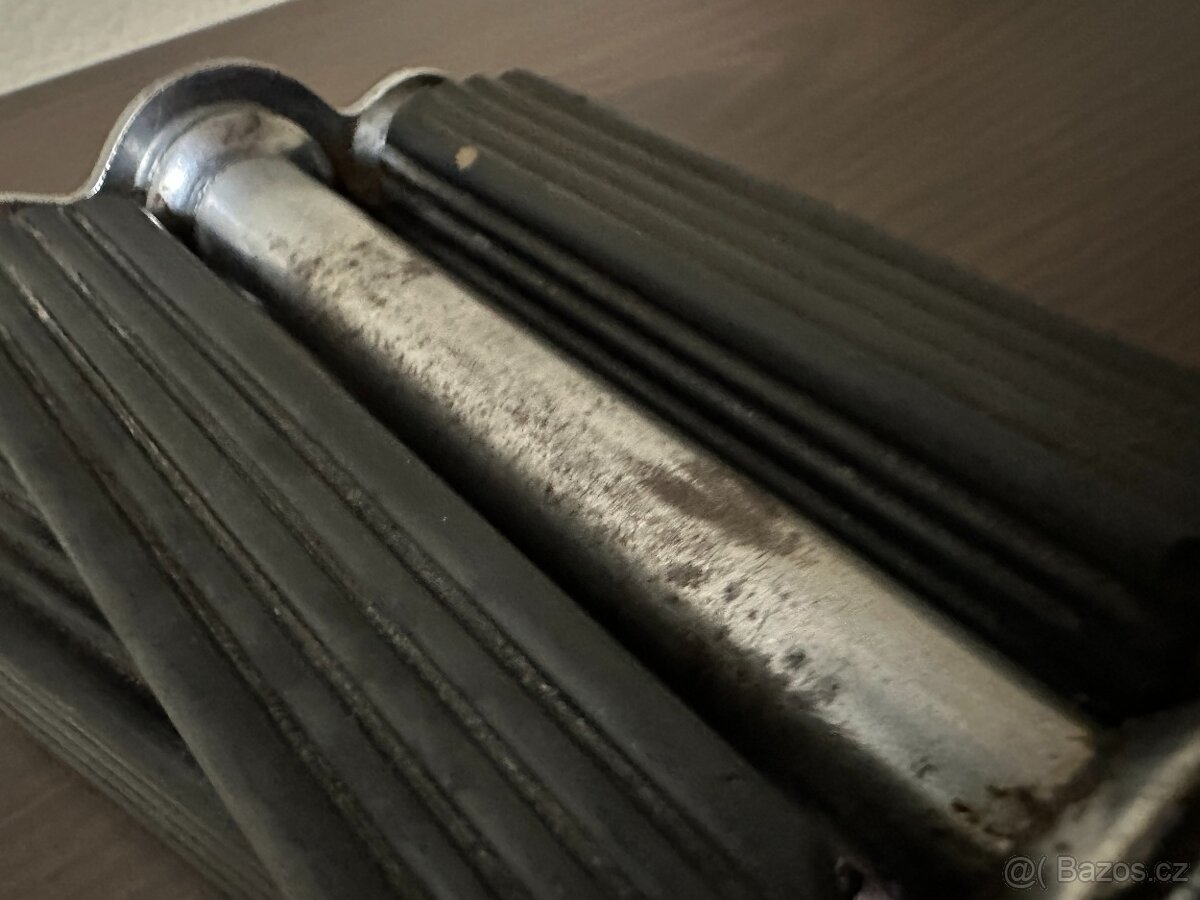 ČZ pedály krásny stav - 19