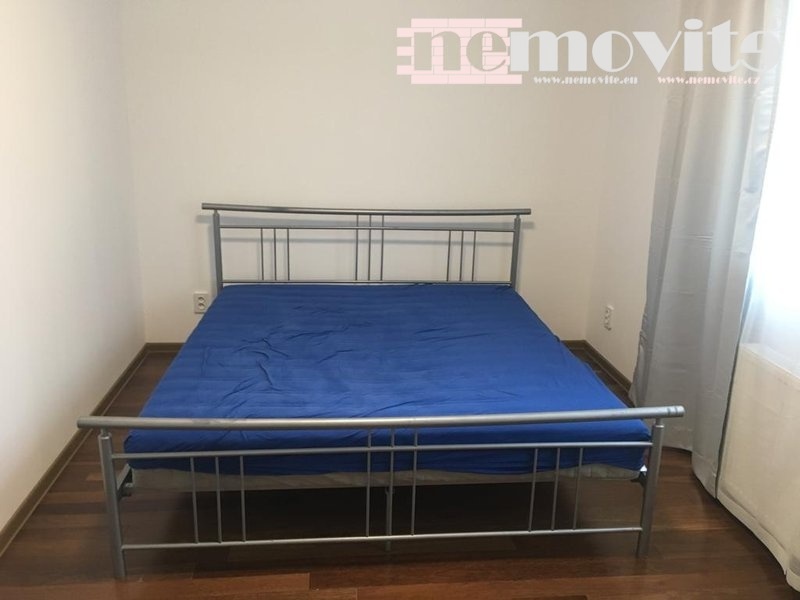 Exkluzivně nabízíme na prodej rodinný dům - Okrouhlo, Praha - 19