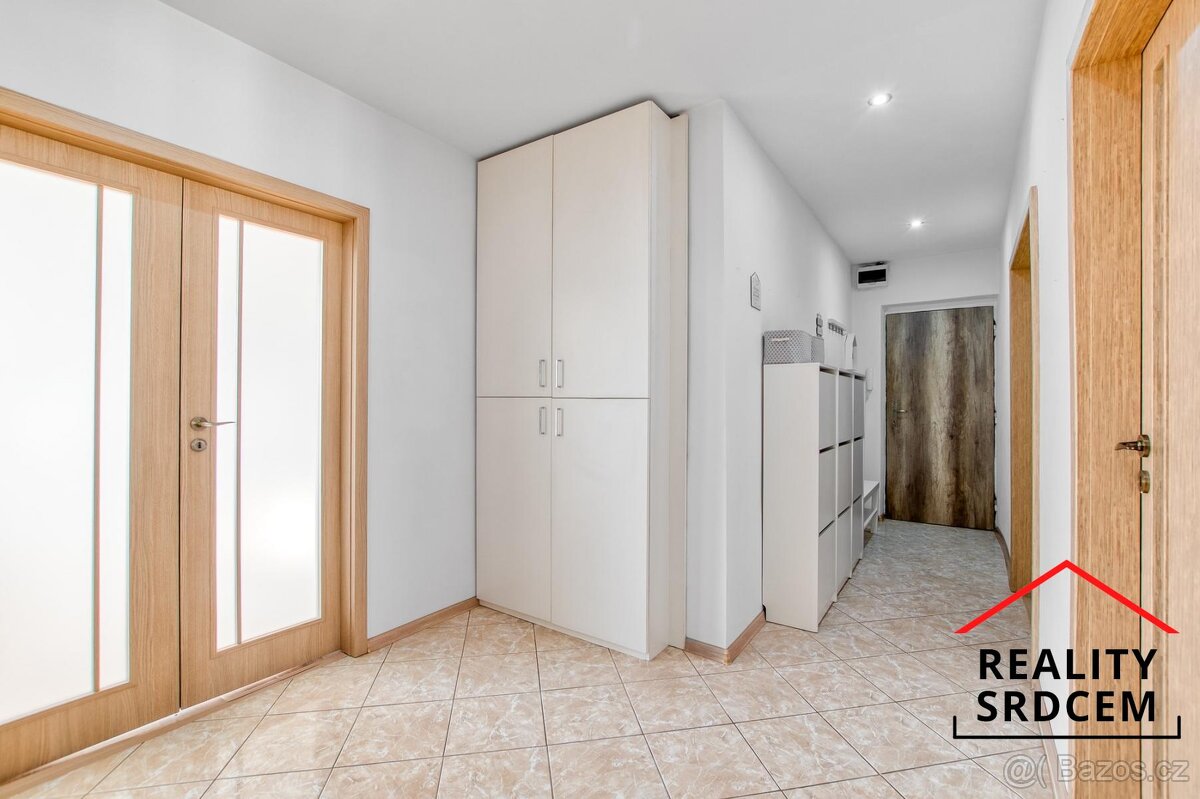 Prodej bytu v os. vlast. o velikosti 3+1+komora+lodžie/75m2 - 19