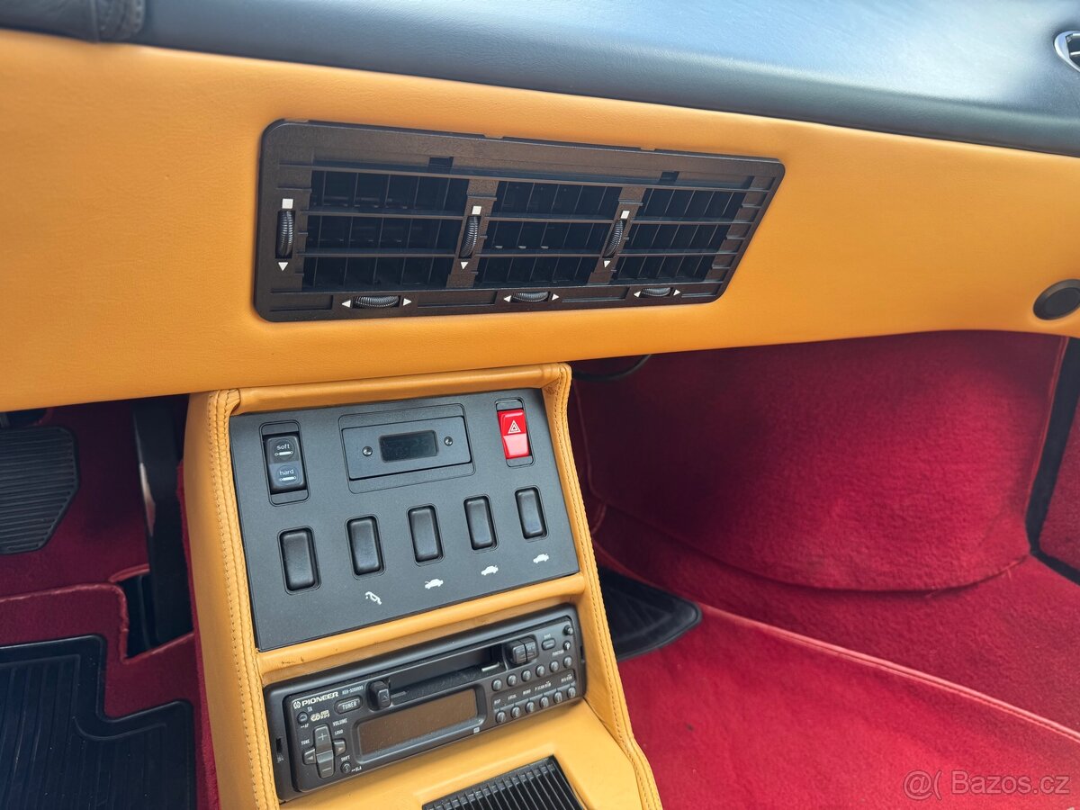 Ferrari Mondial T - 19