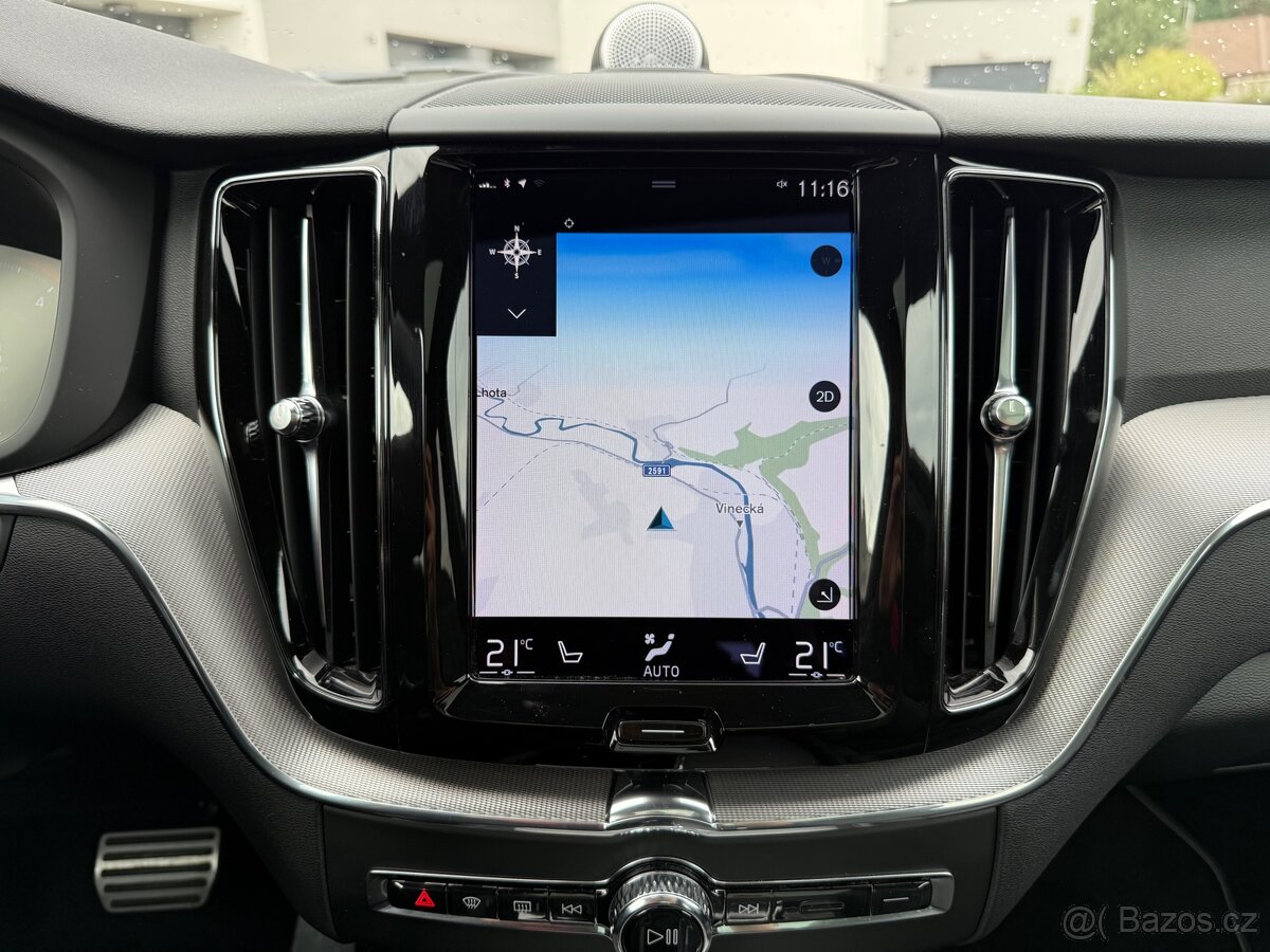 Volvo XC60 R-Design 173kW 5L-Záruka Tažné - 19