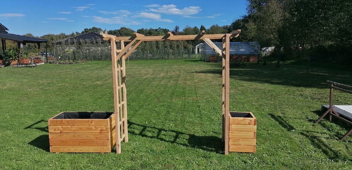 Zahradní pergola rovná s mříží z Modřínu - 19