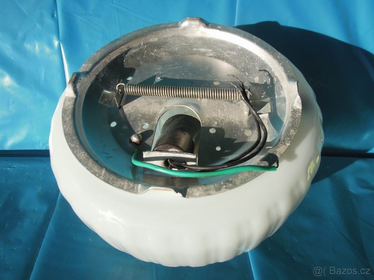 Bakelitové RETRO lampičky . - 19