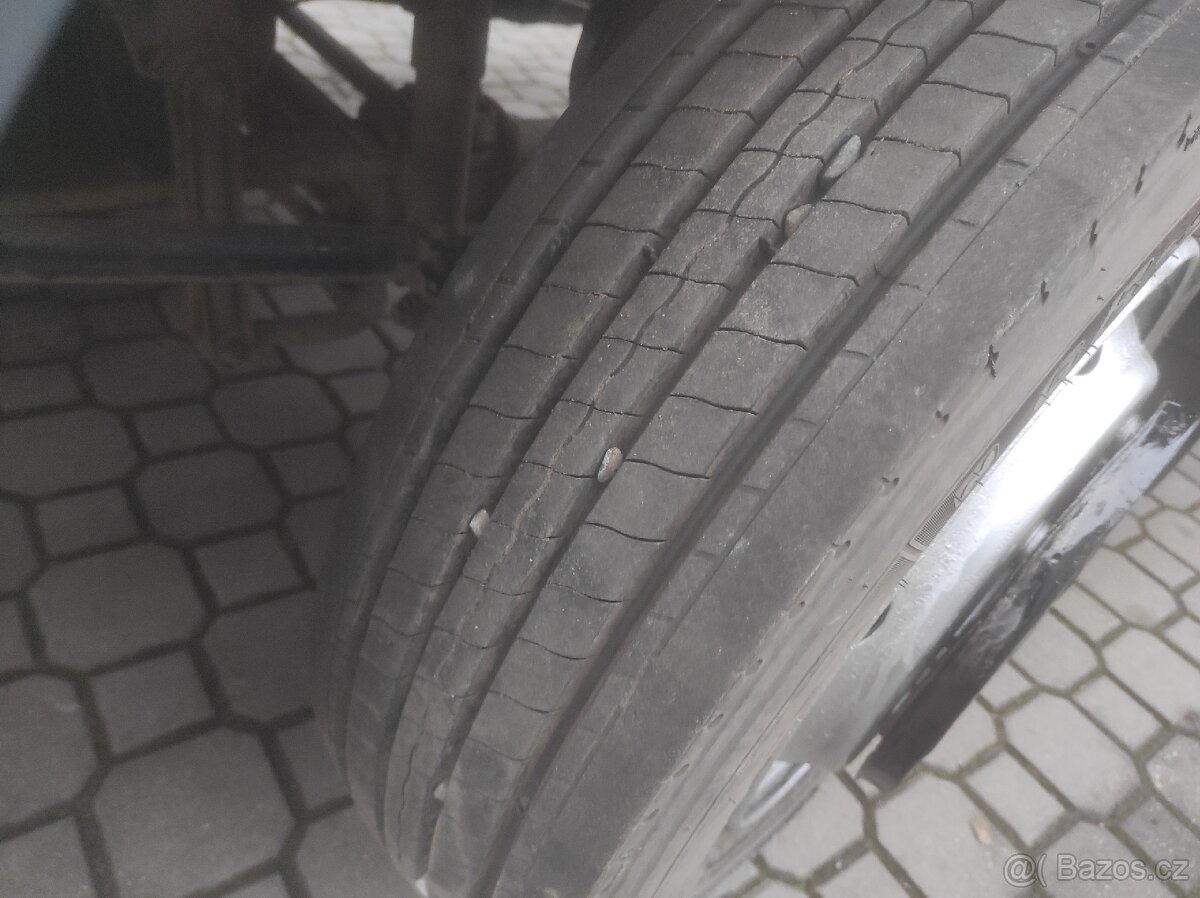 MERCEDES ATEGO r.v.2006 Kontejner - 19