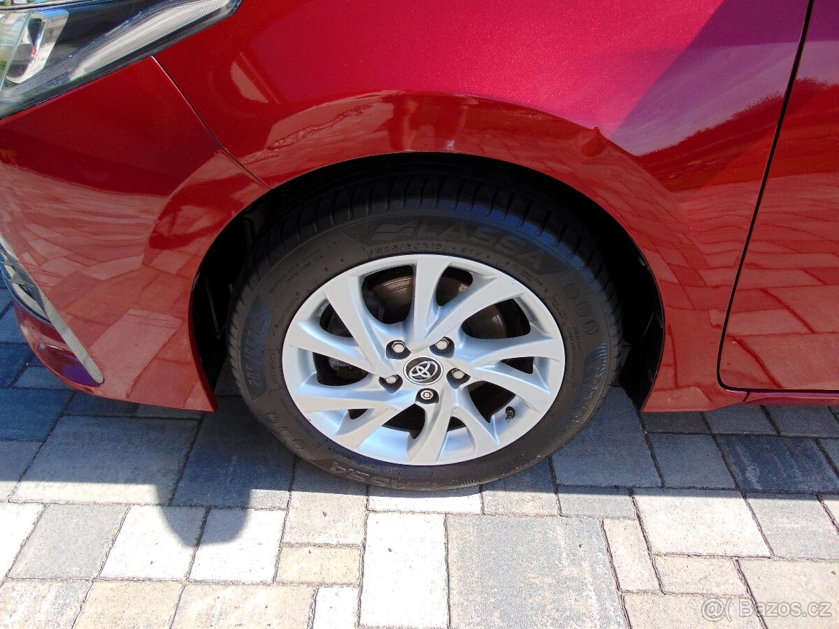 TOYOTA COROLLA 1.6,PŮVOD ČR,1.MAJ.,SERVISKA - 19