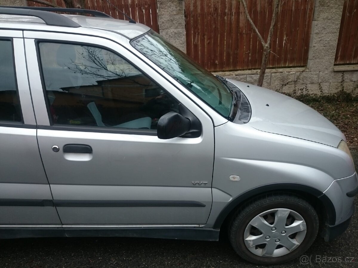 Suzuki Ignis 1.3 i 69kw r.v. 2007 - 19