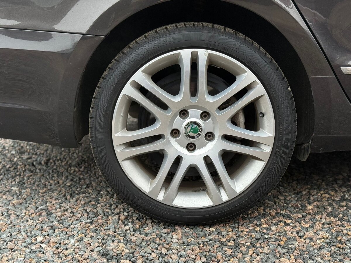 Škoda Superb II 2.0TDi 125kw DSG combi NOVA STK - 19