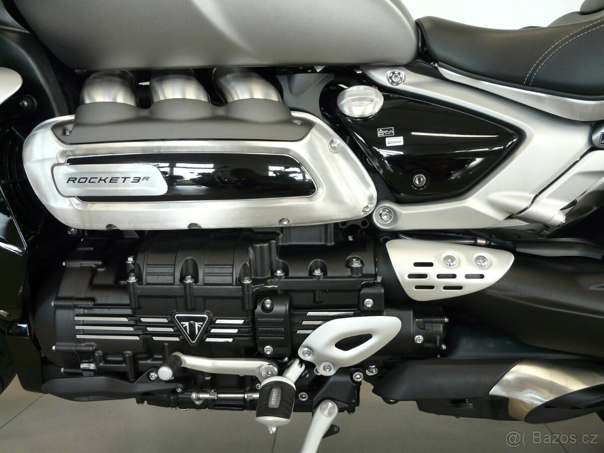 Triumph Rocket 3 R 2022 - 19