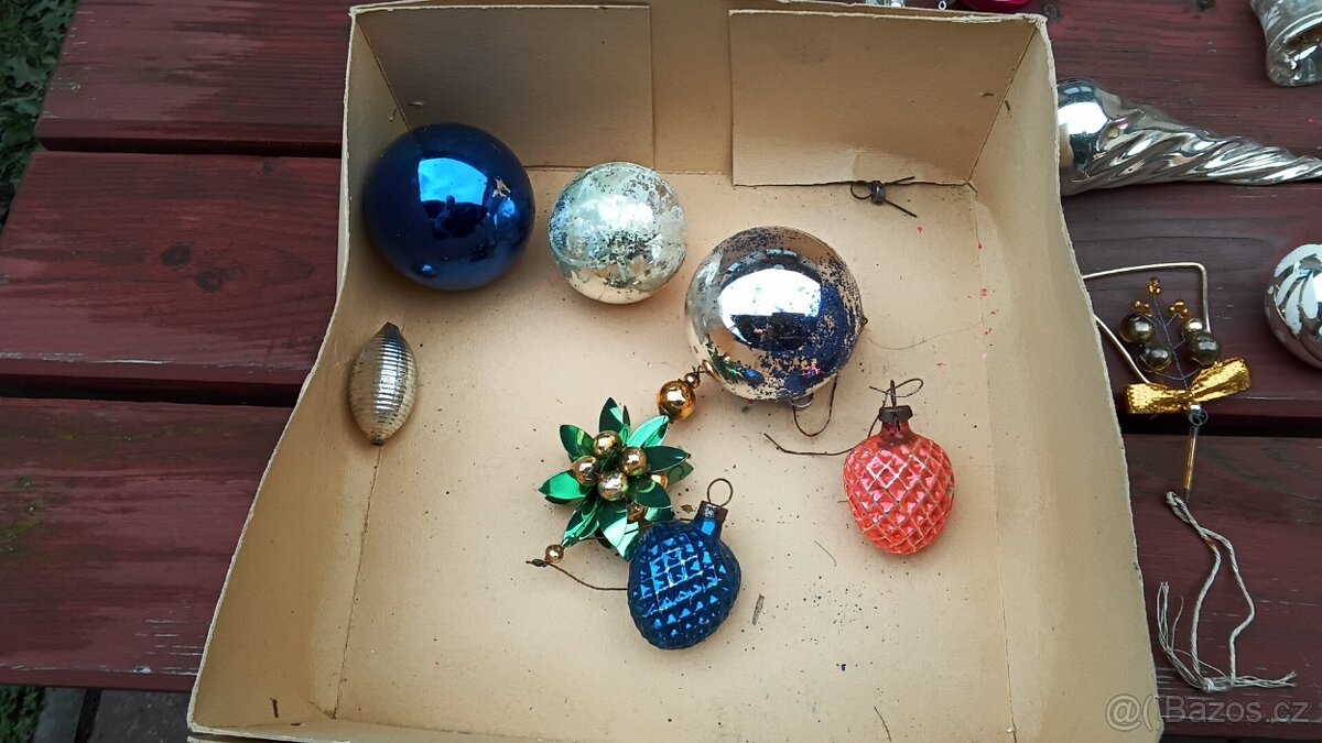 Staré vánoční stromky a ozdoby . - 19