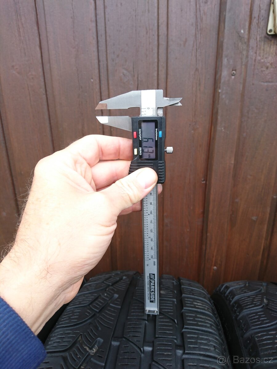 Renault Megane 3,4 17" Originální 205/50/17 zimní alu Kola - 19