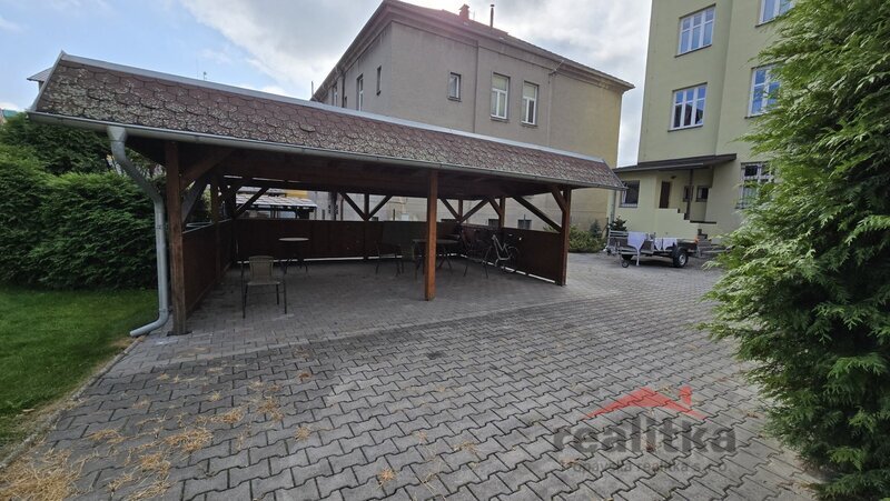 Prodej krásného, mezonetového bytu 3+kk, 130m2, se zahradou - 19