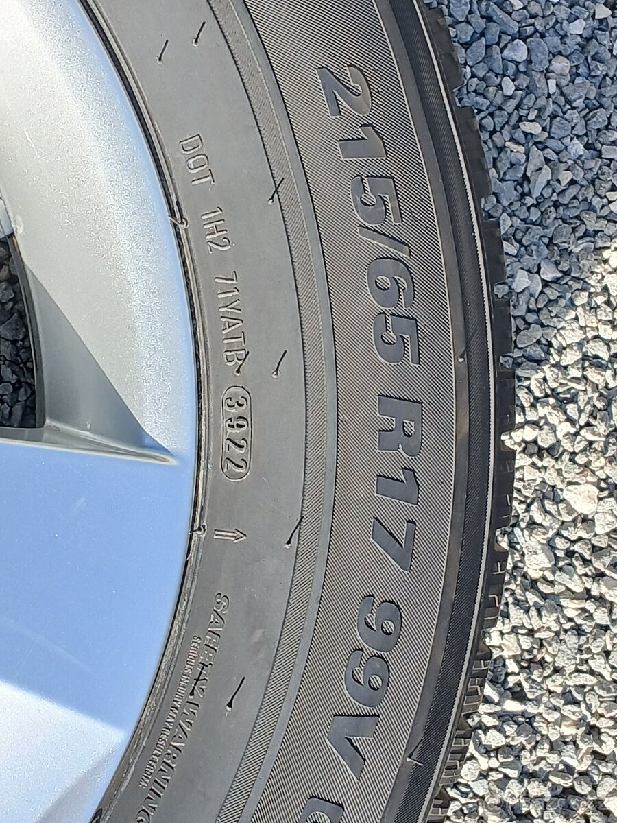 Zimní orig alu kola Škoda Kodiaq 215/65/17 vzorek 7,5mm - 19