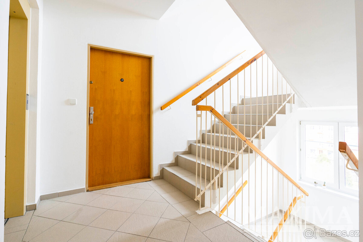 Byt 2+1 o ploše 61 m2 - Karlovy Vary, Drahovice - 19