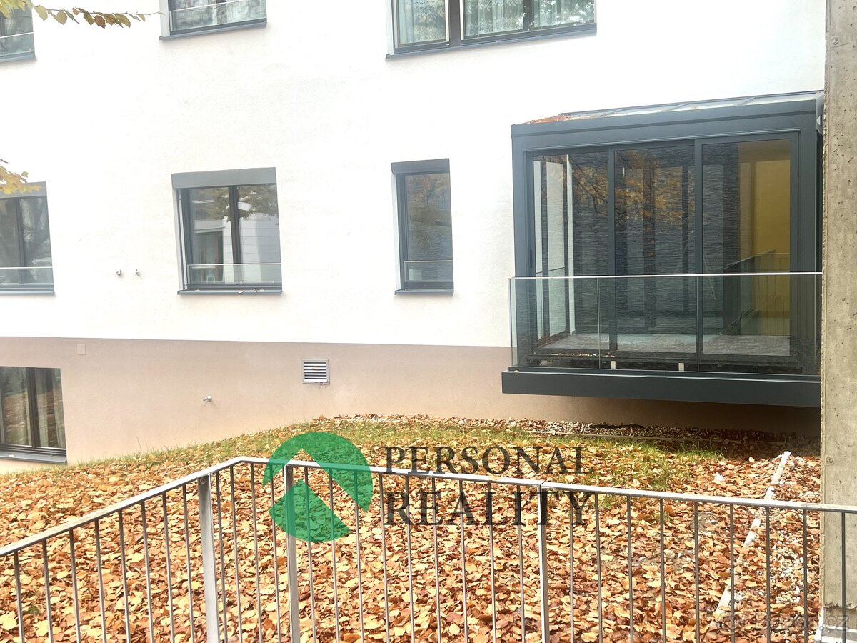 Pronájem bytu 1+kk 53 m², Praha - Vokovice, ev.č. 02668 - 19