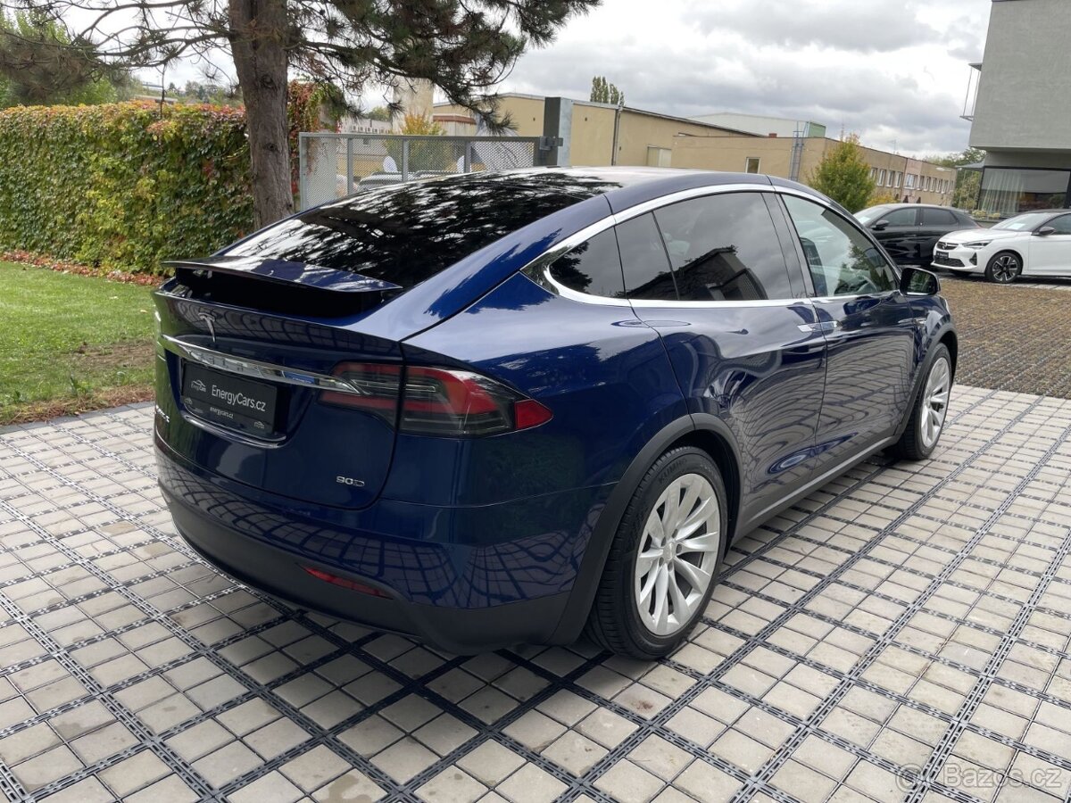 Tesla X 90D, AWD, tažné zařízení - 19