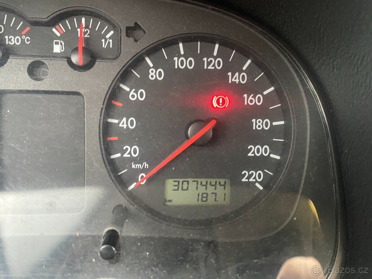 VW Golf 4 1.9 tdi 66kw - 19