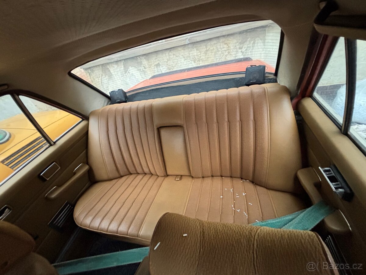 Mercedes Benz 190D - 19