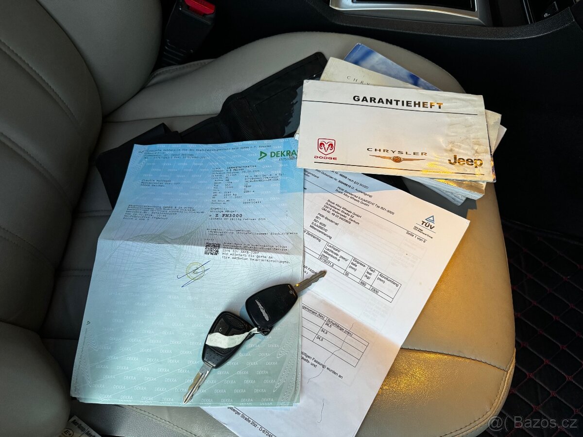 Chrysler 300C 3.0 CRD combi ALU R 20 - 19