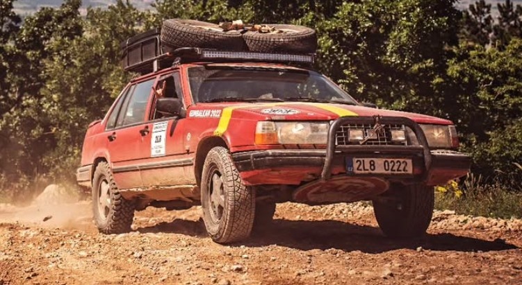 Prodám Volvo 940 "XC" 2.3l 1994 - 19