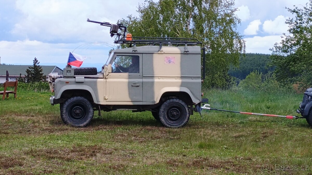 Land rover Defender 7 míst,1982 2x uzávěrka arb - 19