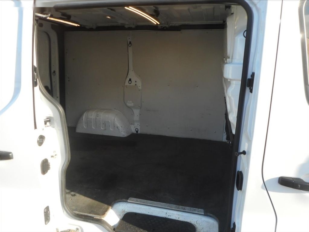 Renault Trafic,2,0 DCi - 19