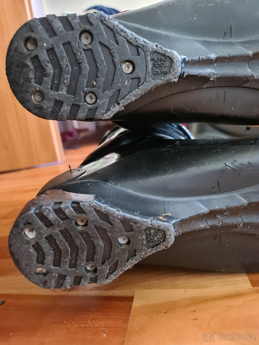 Atomic Vario Fiber Sjezdové lyže,boty, hůlky i obaly(+helma) - 19