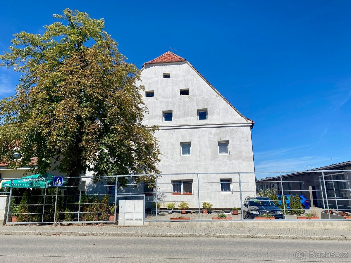 Bydleni Kaplice, Senioři - 19