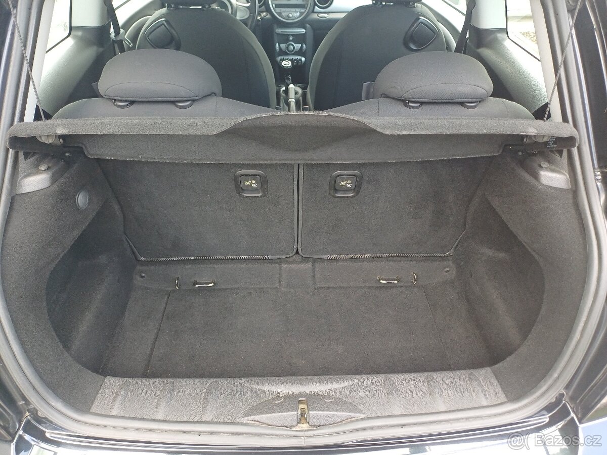 MINI Cooper 1.6i 88kW 2007 bez STK - 19