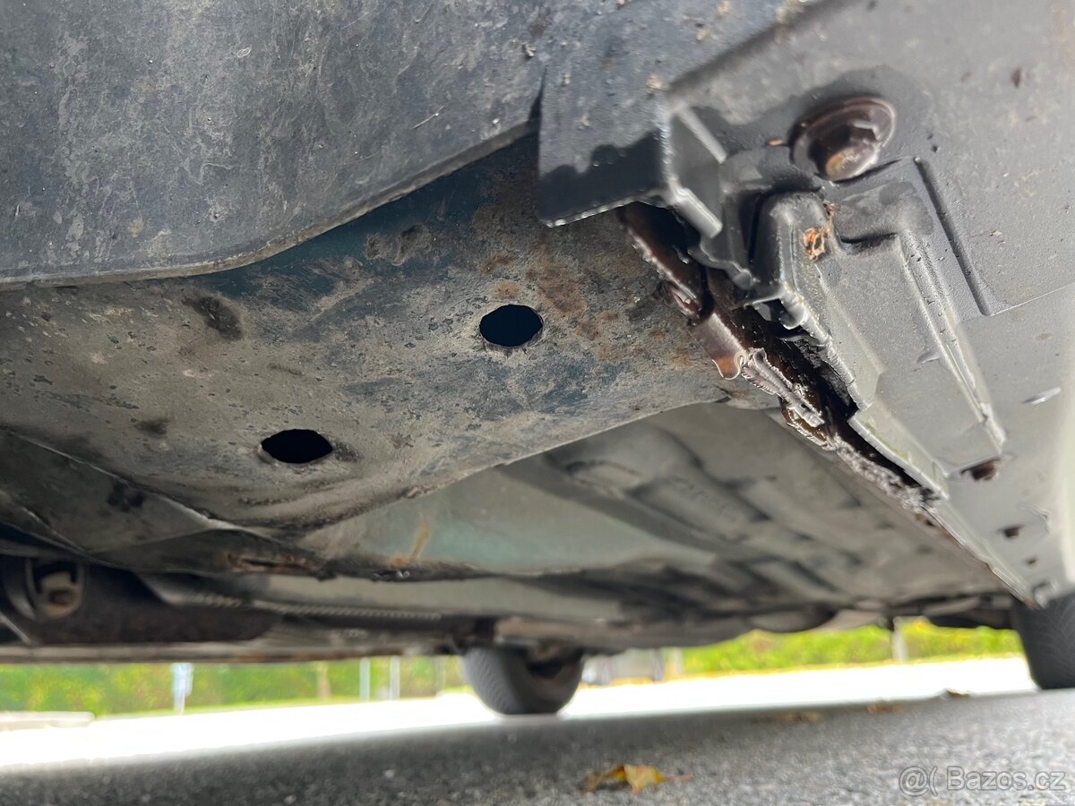 Ford Focus Mk1 1.6i 16V (1999) - 19