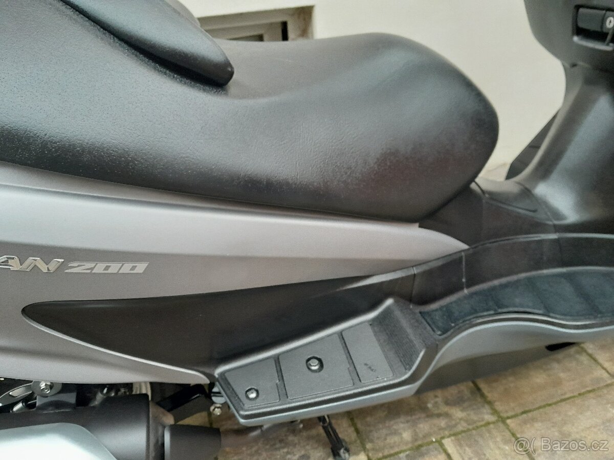 Suzuki AN 200i Burgman, 2016, výborný stav - 19