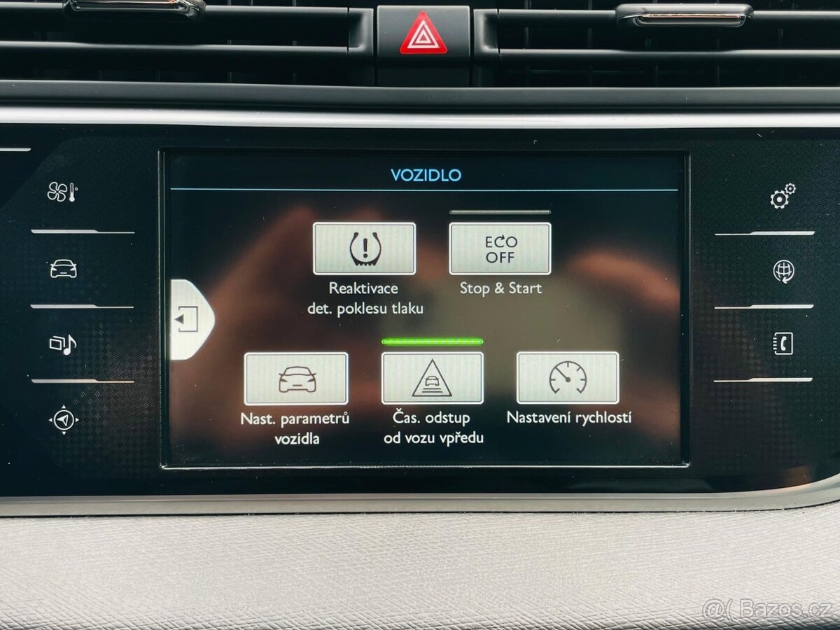 Citroën Grand C4 Picasso 2.0HD AUT LED SERVISKA KAMERA TAŽNÉ - 19