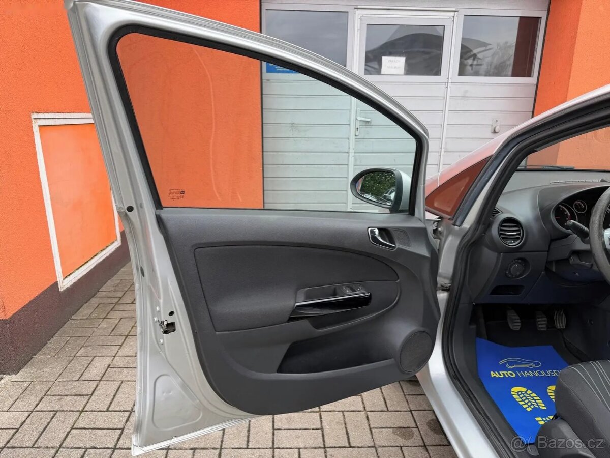 Opel Corsa, 1.2i 59KW 2x kola,nová TK - 19