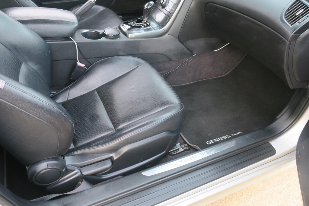 Hyundai Genesis Coupe 3.8 - 19