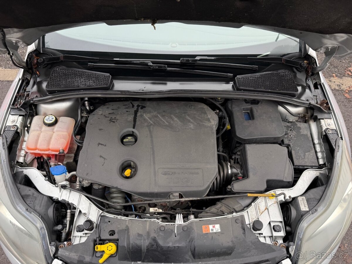 Ford Focus 1.6 TDCi Trend • 10/2012 • 85kw • 1. majitel v ČR - 19