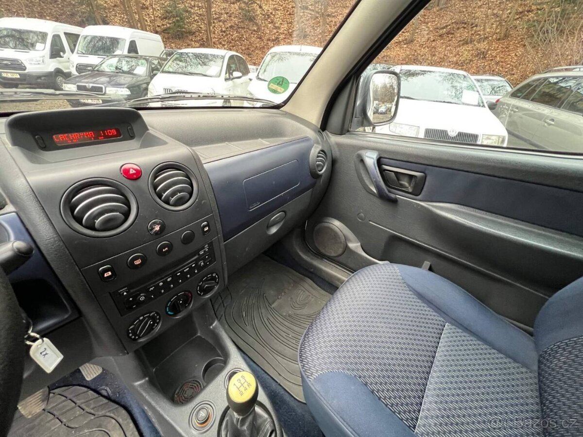 Citroen Berlingo Multispace 1.6 HDI 66kW klima tažné bez DPF - 19